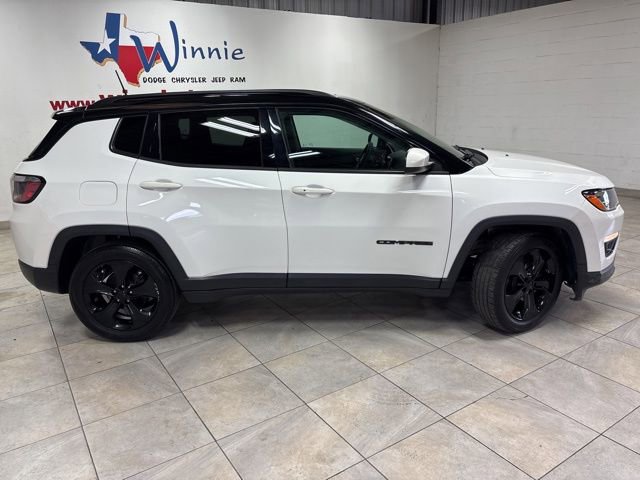 Used 2021 Jeep Compass Latitude w/ Sun and Sound Group FWD image 2