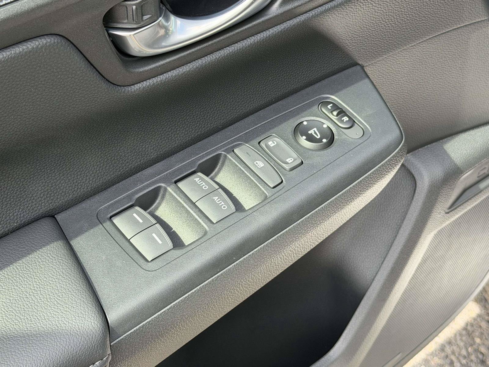 New 2026 Honda CR-V EX image 7