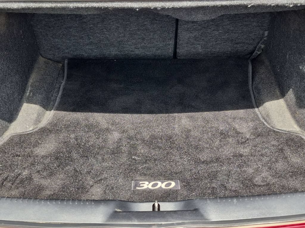 Used 2011 Chrysler 300 C w/ Sound Group RWD image 29