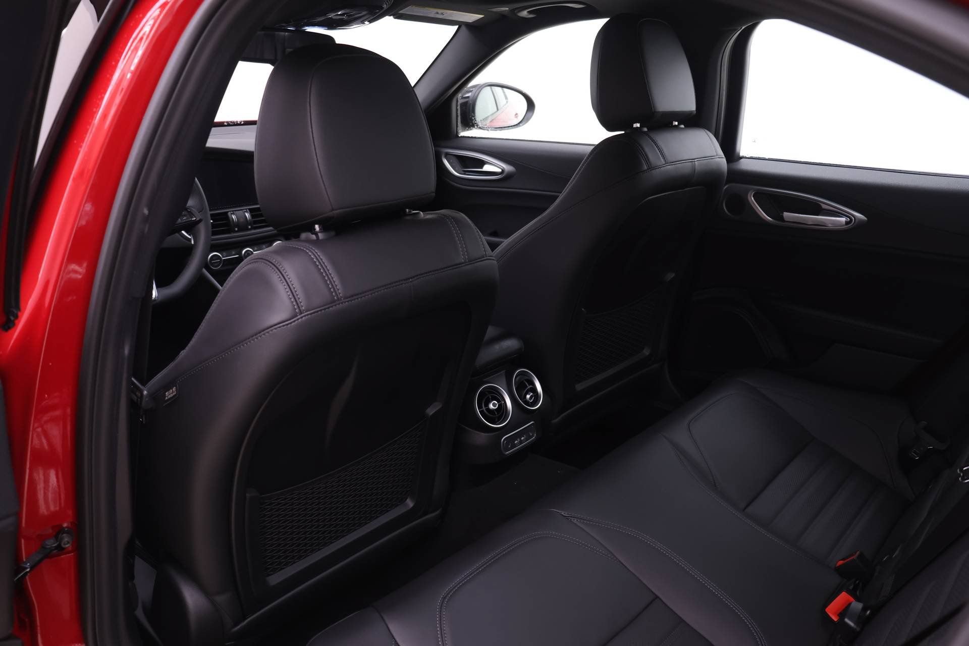 New 2026 Alfa Romeo Giulia AWD image 12