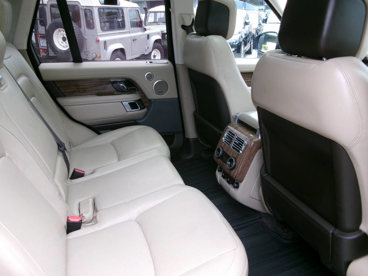 Used 2019 Land Rover Range Rover HSE AWD/4WD image 14