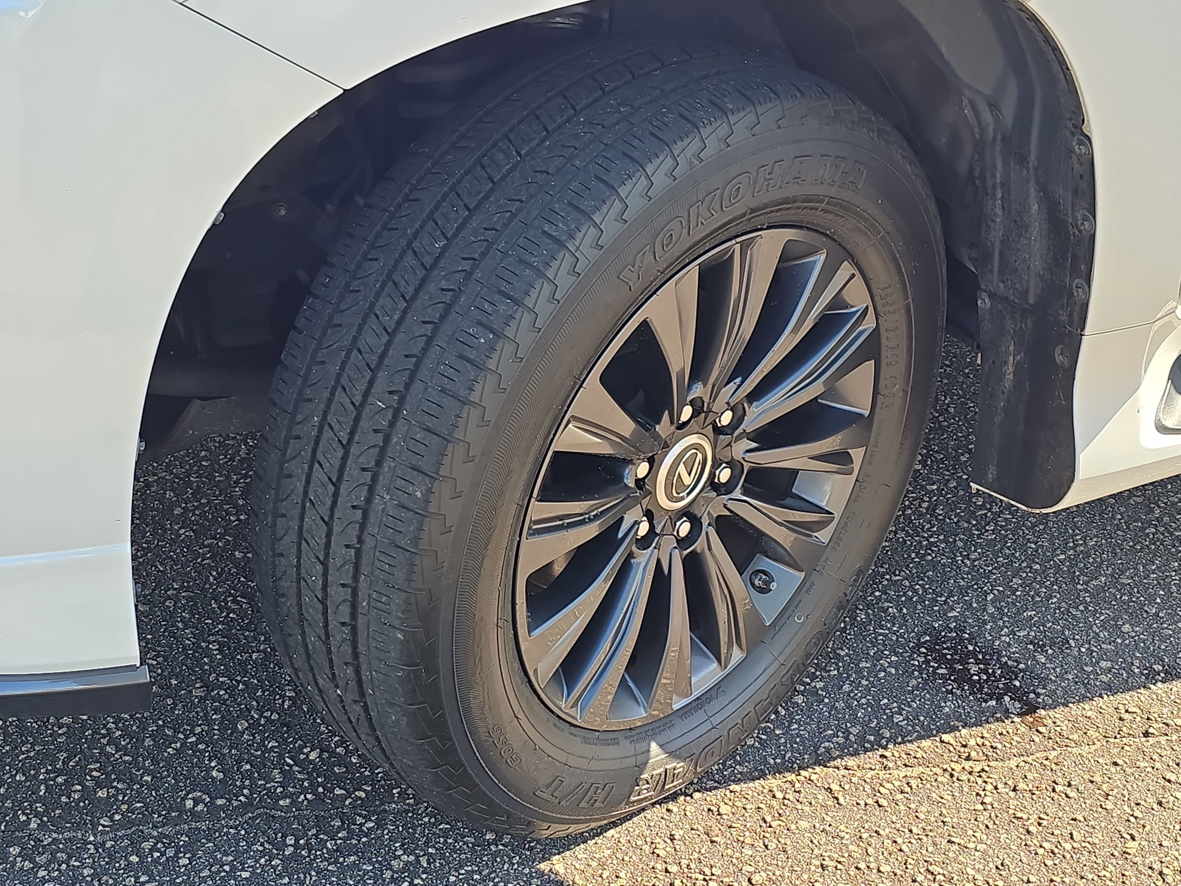 Used 2021 Lexus GX 460 Premium image 32