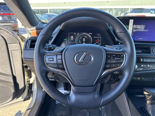 Certified 2025 Lexus ES 300h F Sport image 28