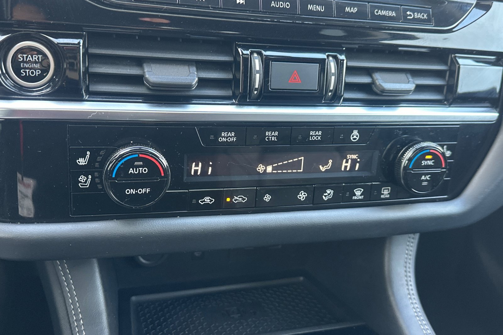 Used 2023 Nissan Pathfinder Platinum image 30