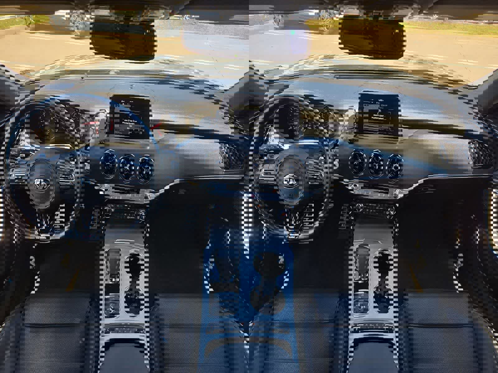 Used 2020 Kia Stinger GT2 image 13