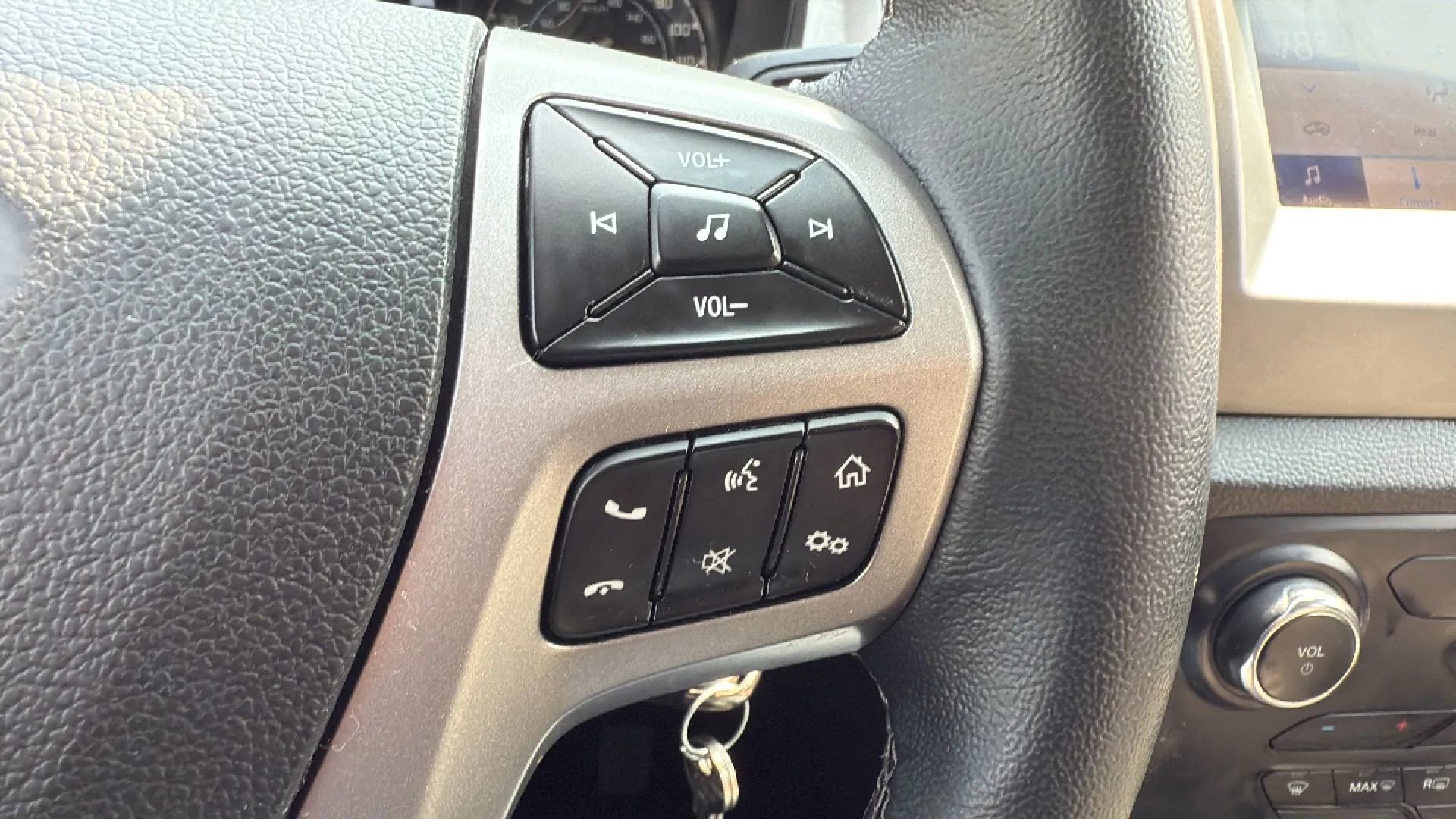 Used 2019 Ford Ranger XLT w/ Equipment Group 301A Mid image 11