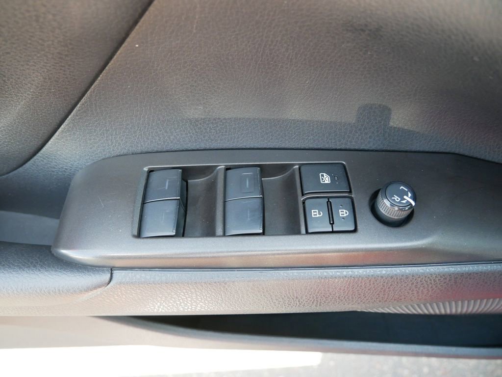 Certified 2023 Toyota Camry SE FWD image 16