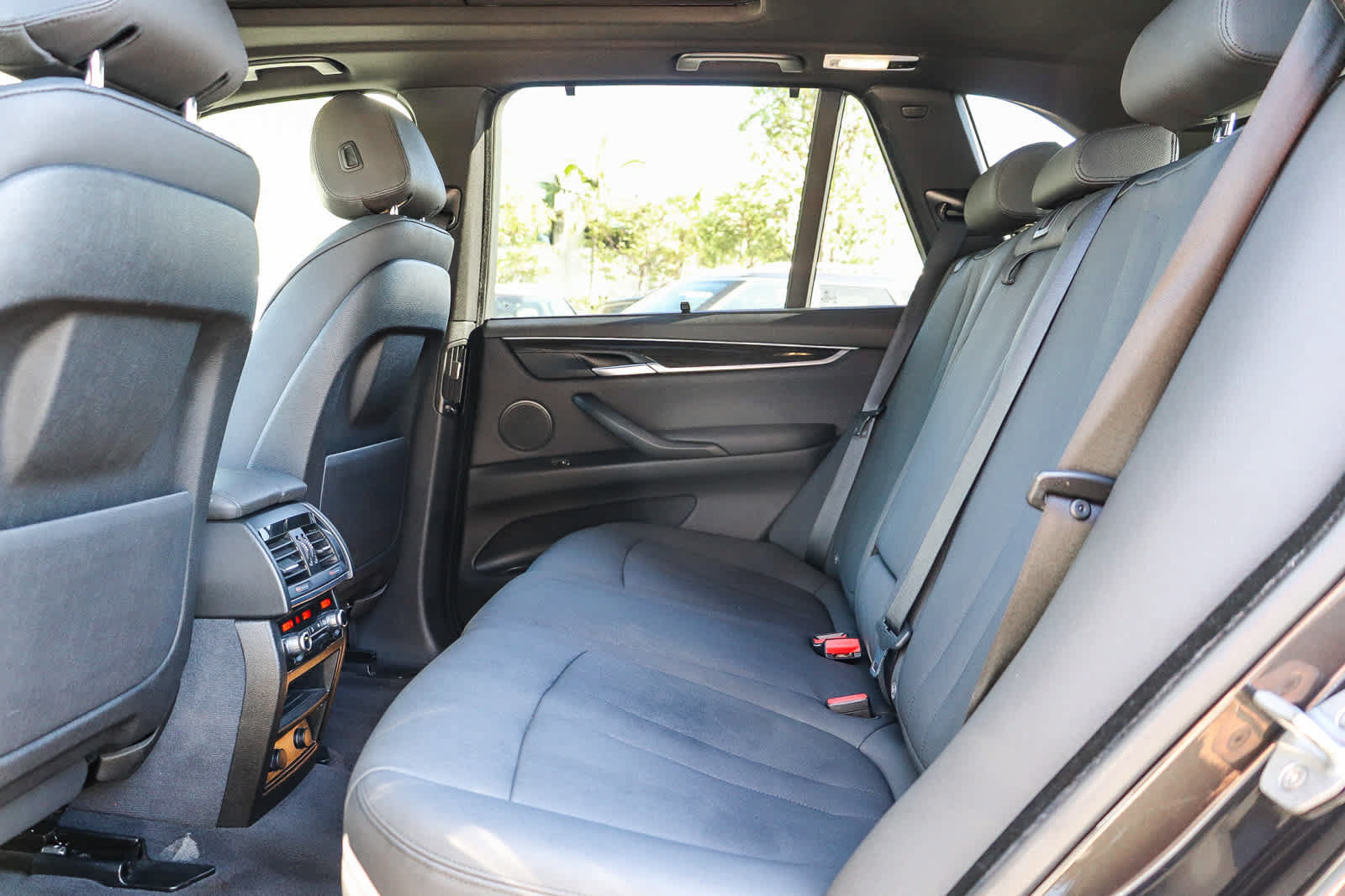 Used 2018 BMW X5 sDrive35i w/ Driving Assistance Package RWD image 19