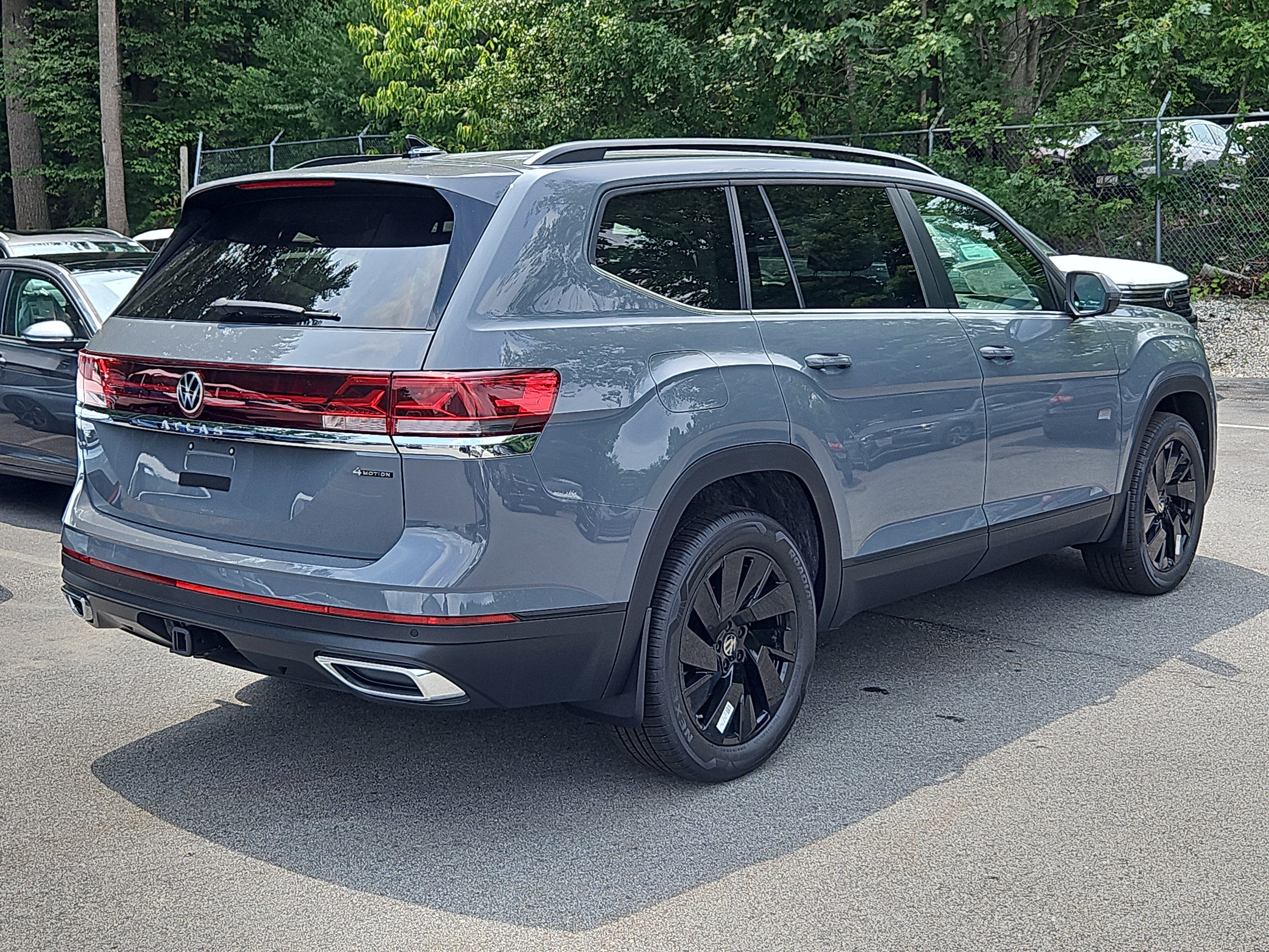 New 2026 Volkswagen Atlas SE AWD/4WD image 2