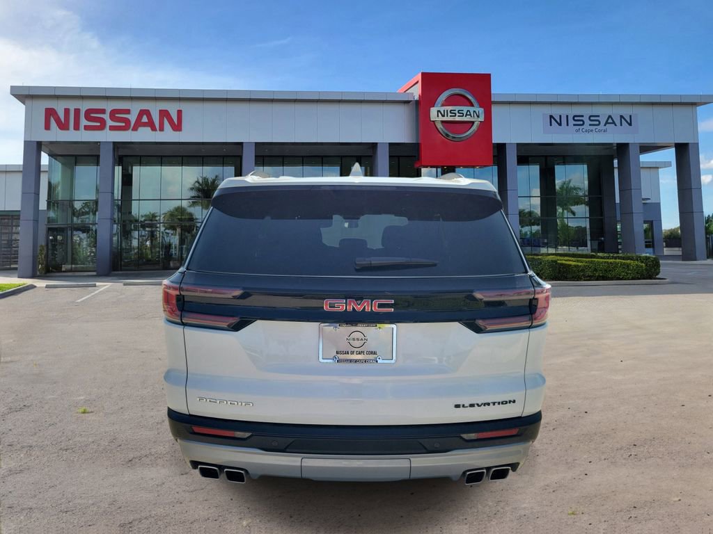 Used 2025 GMC Acadia Elevation image 6