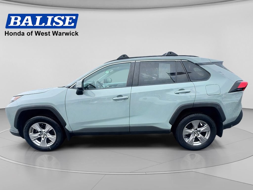Used 2022 Toyota RAV4 XLE w/ Convenience Package AWD/4WD image 2