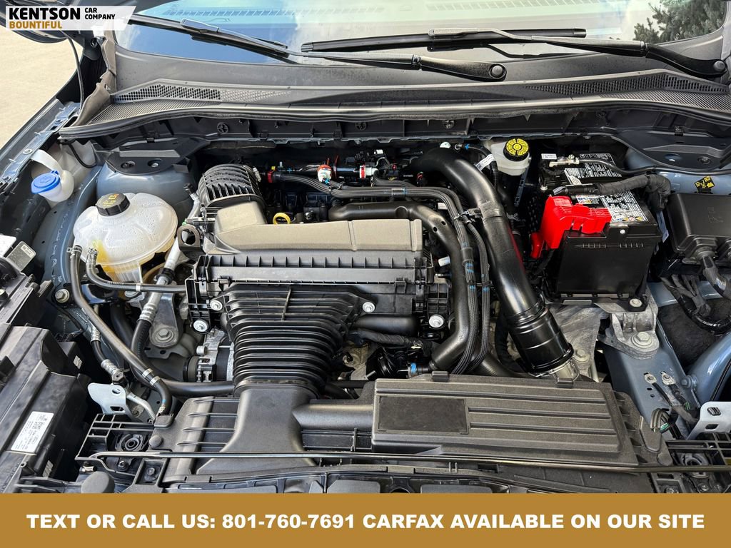 Used 2025 Ford Escape Platinum image 32