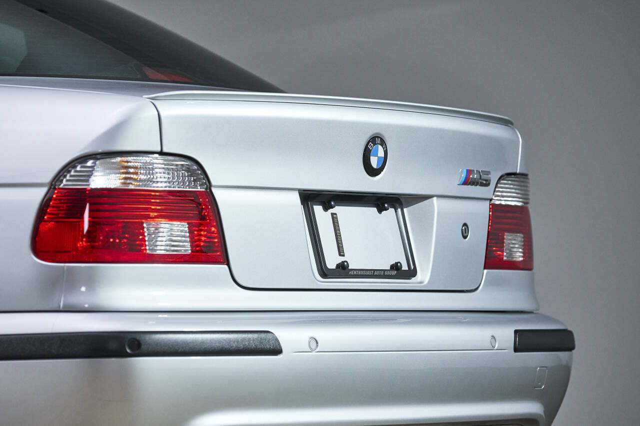 Used 2003 BMW M5 RWD image 40