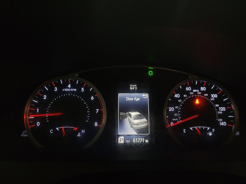 Used 2016 Toyota Camry SE image 23