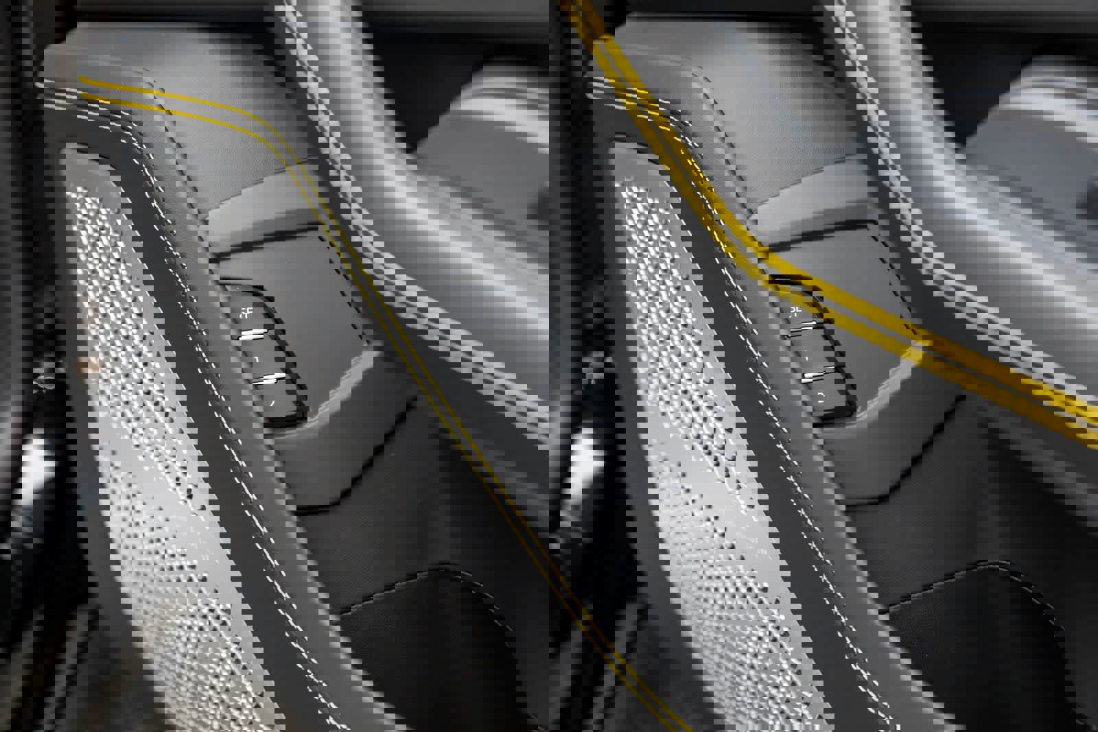 Used 2022 Lamborghini Urus AWD/4WD image 56