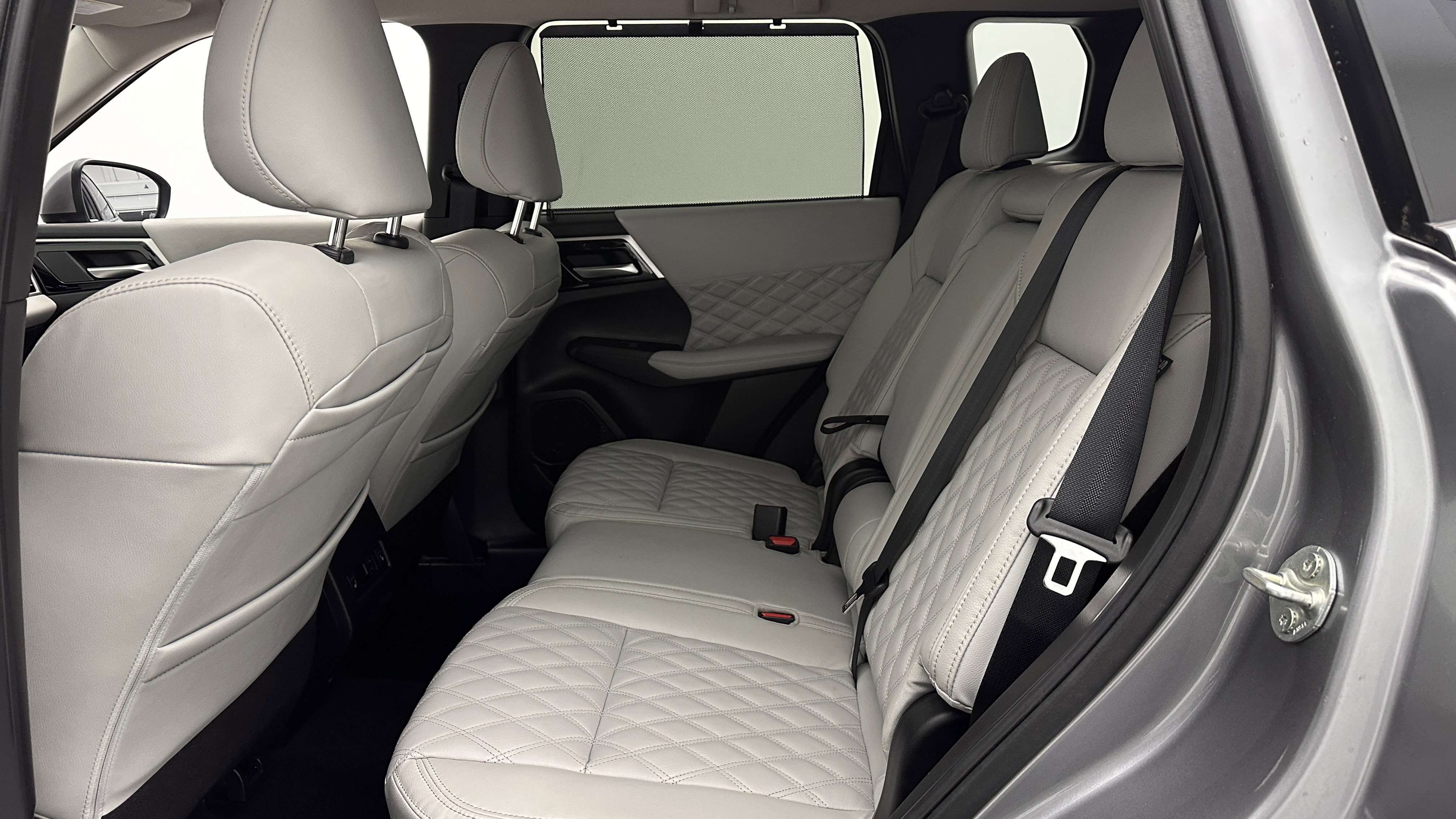 Used 2024 Mitsubishi Outlander SEL FWD image 29
