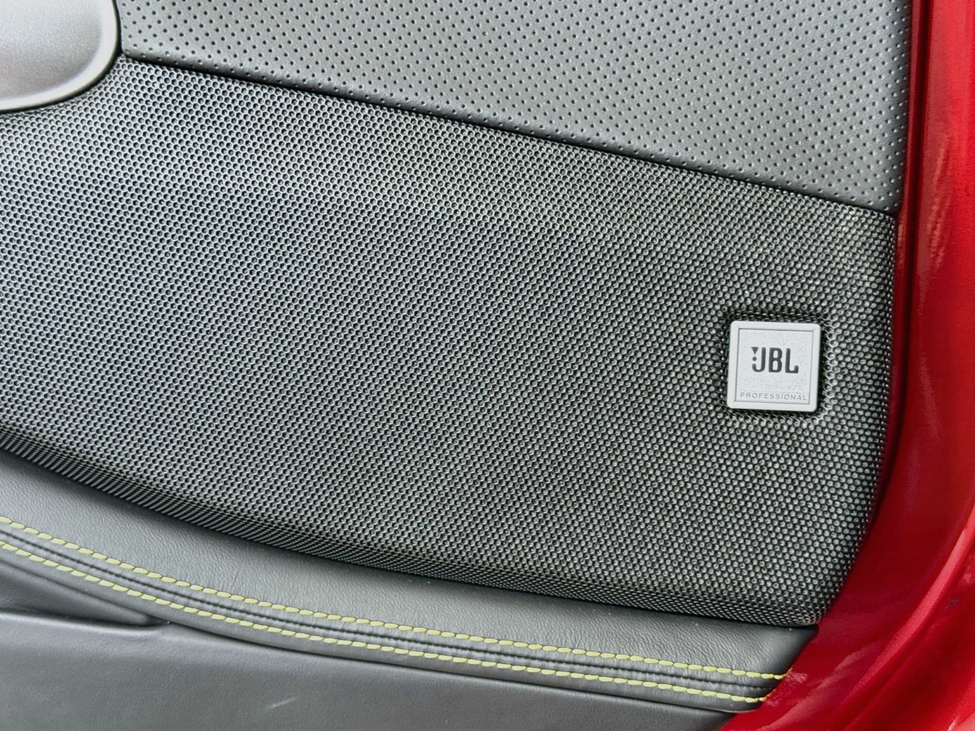Certified 2018 Ferrari 812 Superfast RWD image 17