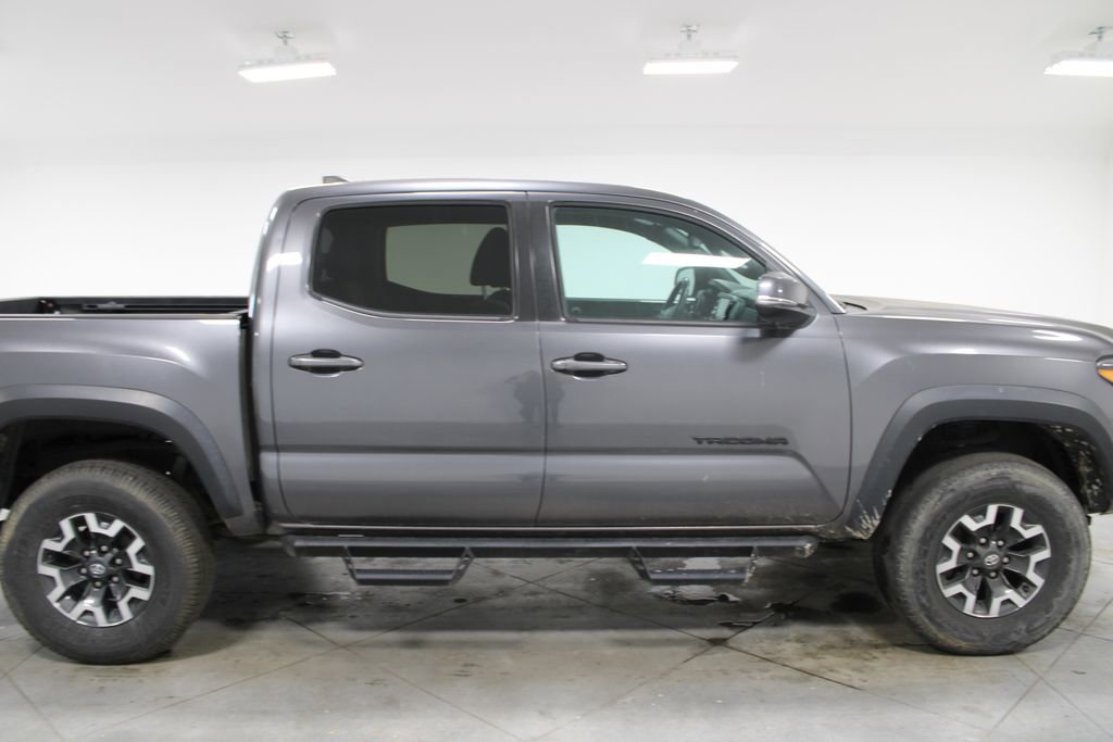 Used 2021 Toyota Tacoma TRD Off-Road image 12