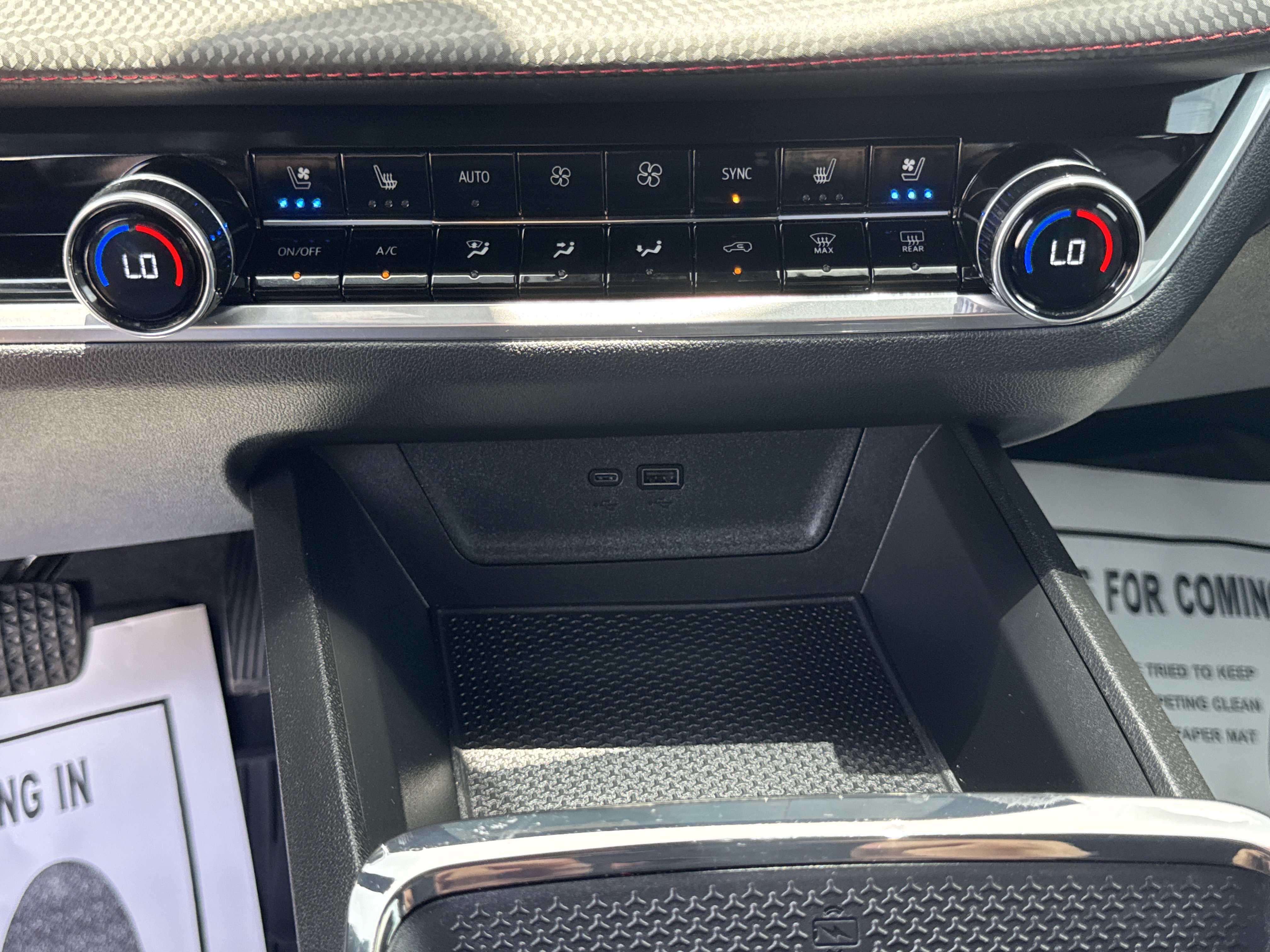 Certified 2026 Chevrolet Equinox RS w/ Convenience Package III FWD image 28