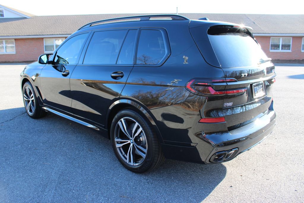 New 2026 BMW X7 M60i image 6