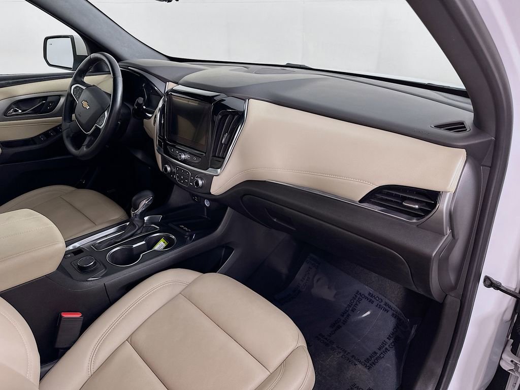 Used 2023 Chevrolet Traverse LT w/ LT Premium Package image 38