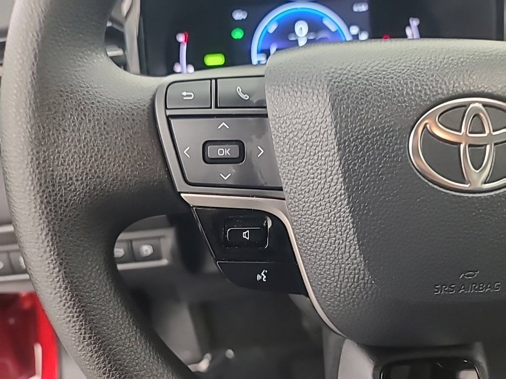 Used 2026 Toyota Camry LE FWD image 29