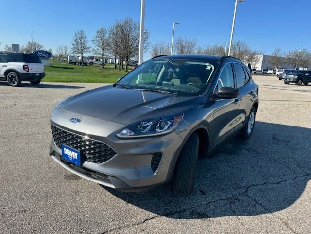 Certified 2022 Ford Escape SE w/ Convenience Package AWD/4WD image 3