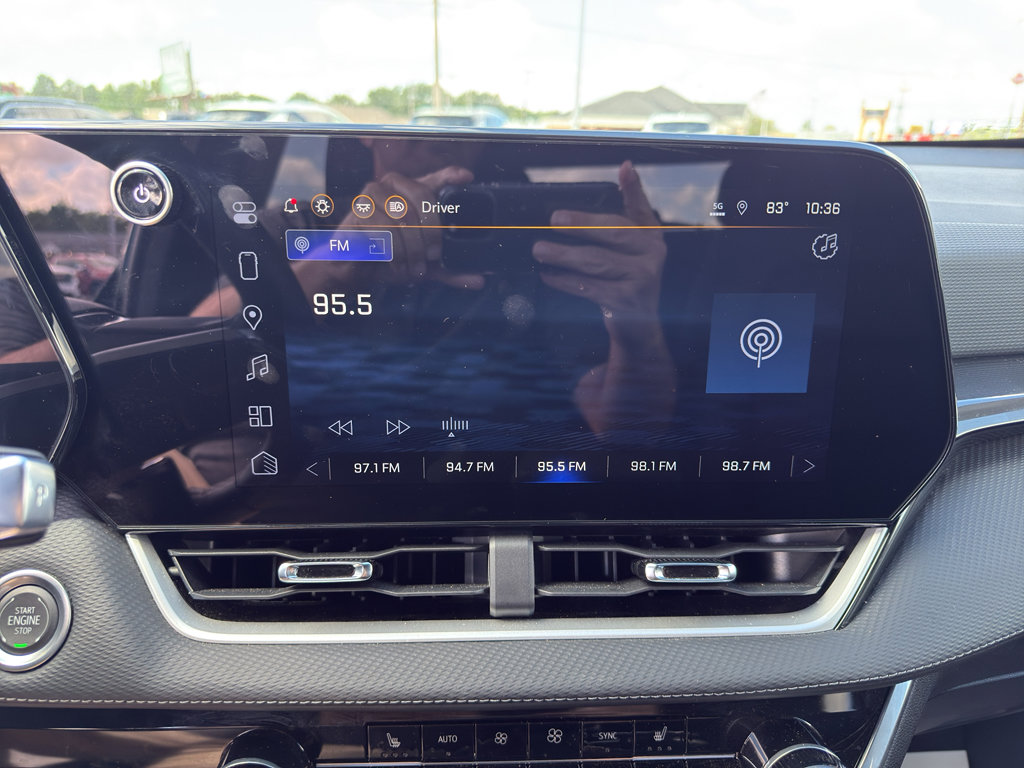 Used 2025 Chevrolet Equinox LT w/ Convenience Package II image 15