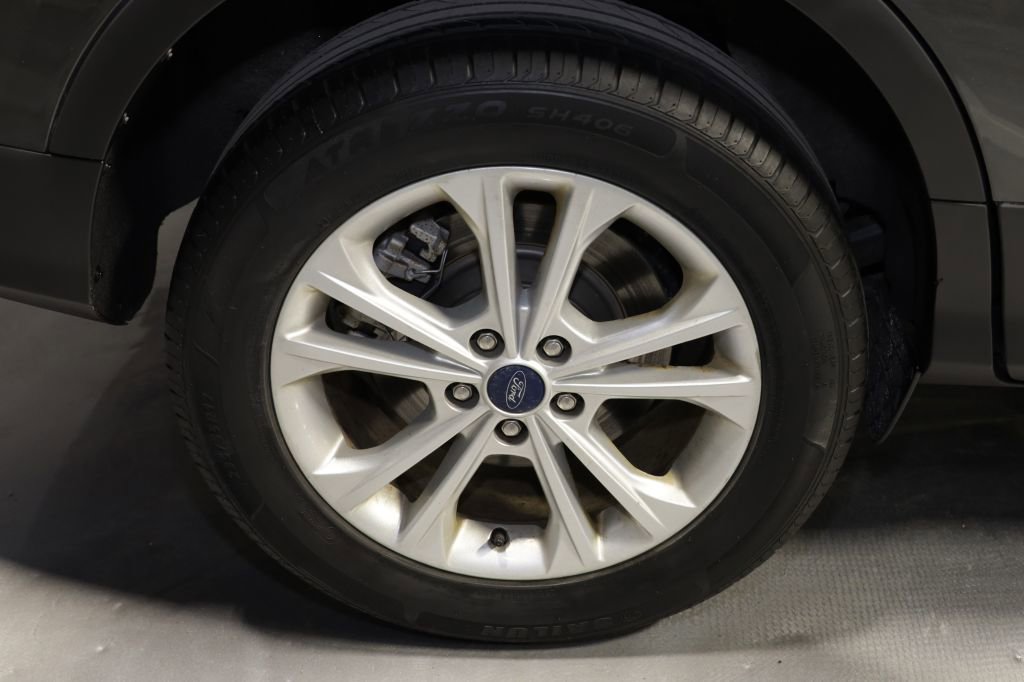 Used 2017 Ford Escape SE w/ SE Cold Weather Package image 32