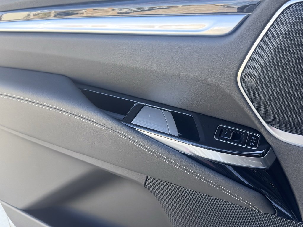 New 2026 Cadillac Escalade ESV Luxury w/ LPO, Radiant Package image 20