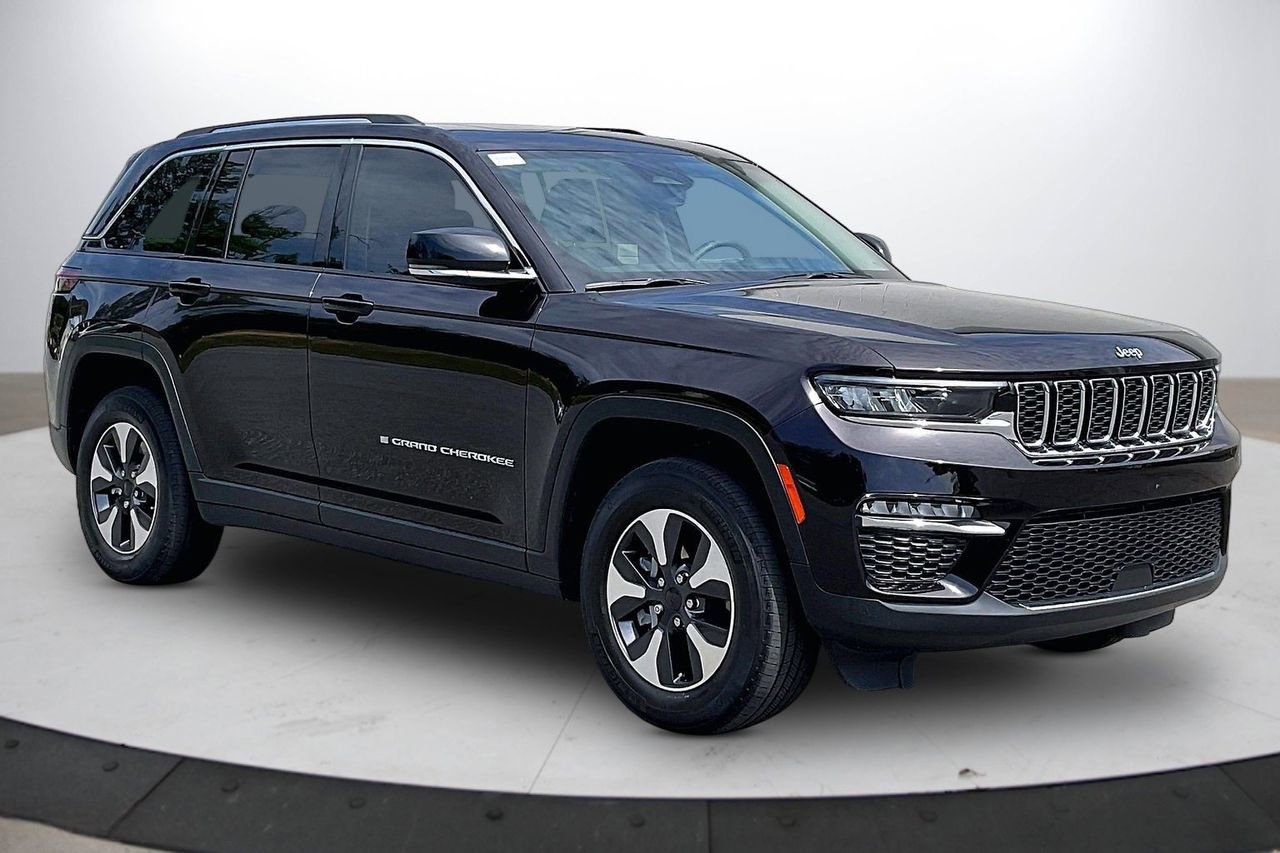 Certified 2022 Jeep Grand Cherokee Limited 4xe AWD/4WD image 2