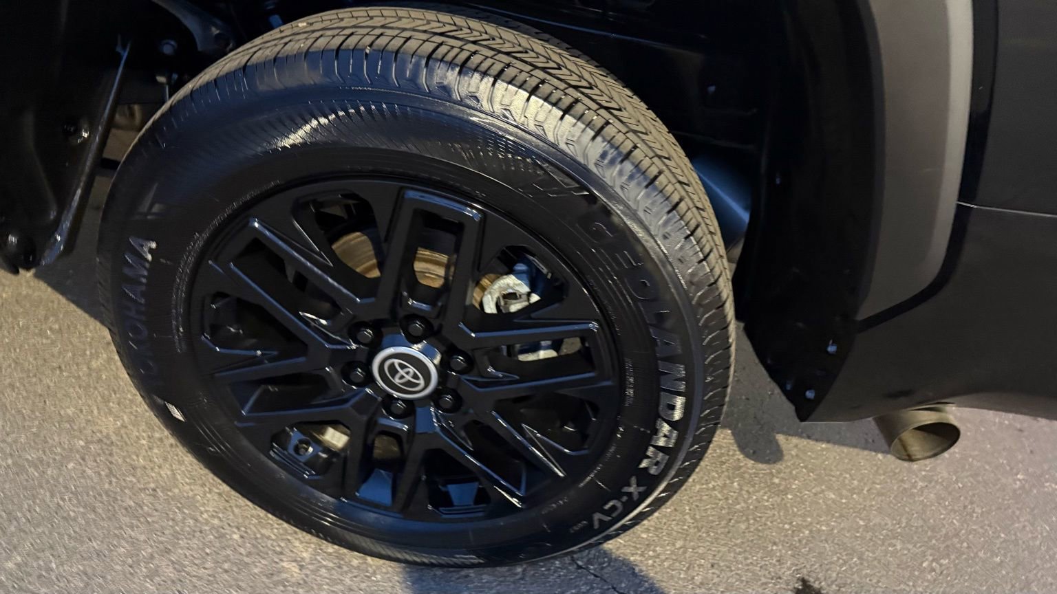 Used 2024 Toyota Tundra Limited image 16