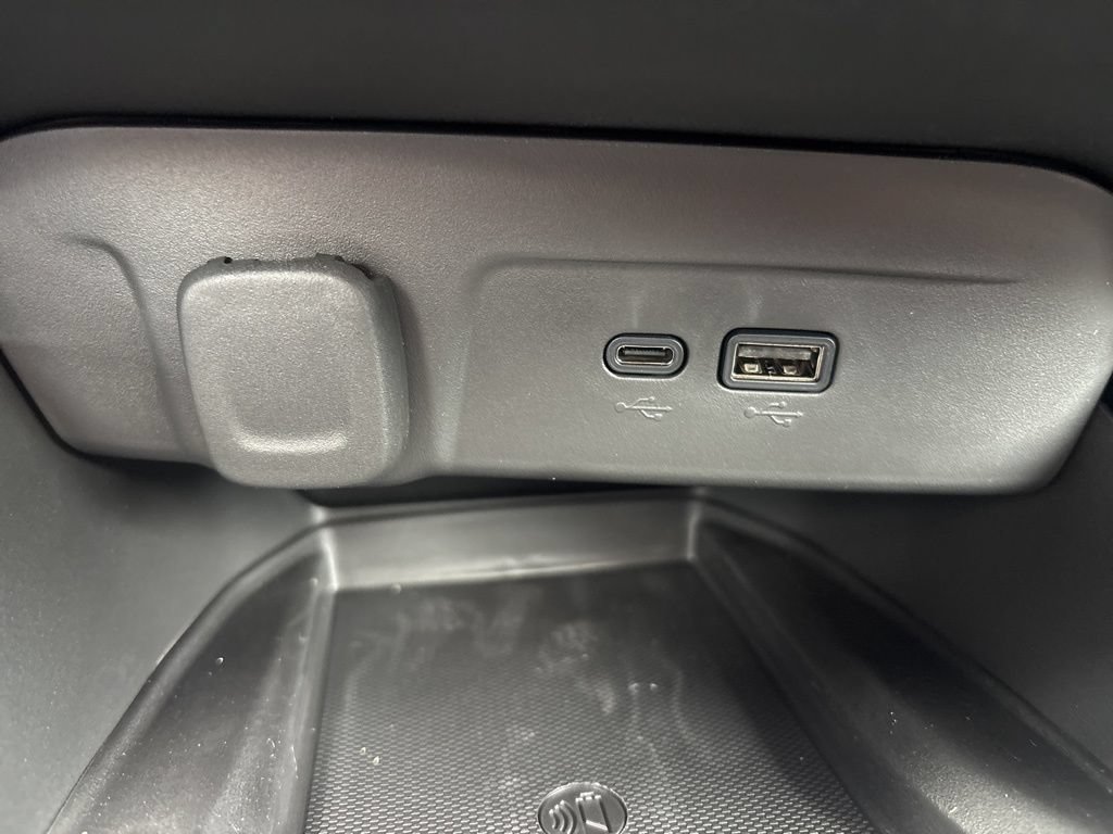 New 2026 Chevrolet Trax RS w/ Sunroof Package FWD image 23