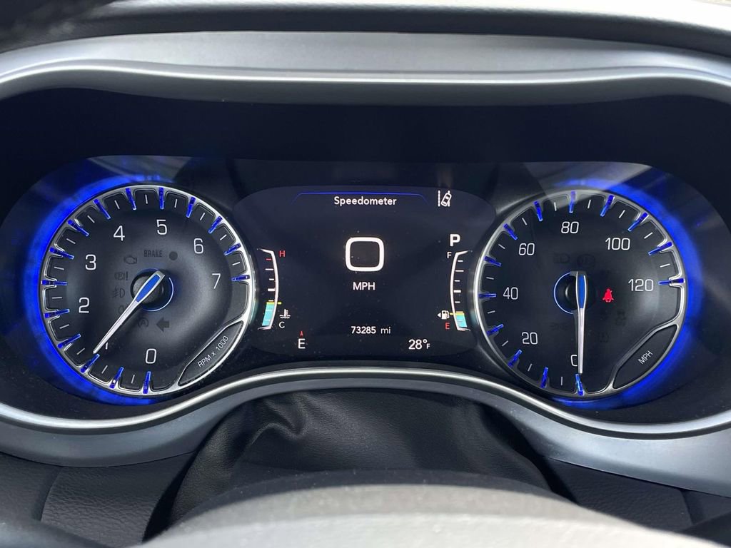 Used 2020 Chrysler Pacifica Touring-L Plus w/ Advanced Safetytec Group image 13