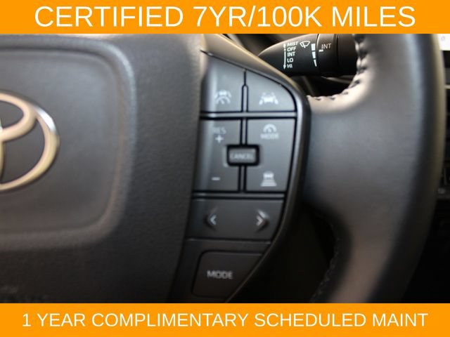 Used 2025 Toyota Prius LE FWD image 23