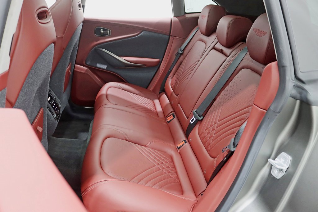 Used 2021 Aston Martin DBX image 36