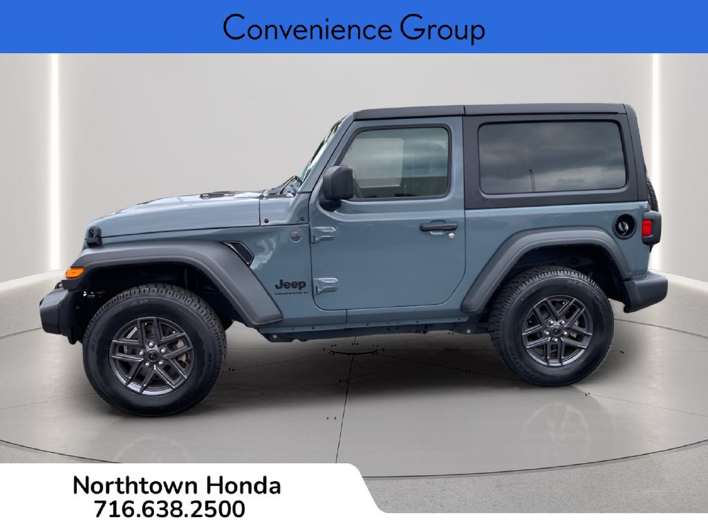 Used 2025 Jeep Wrangler Sport AWD/4WD image 6