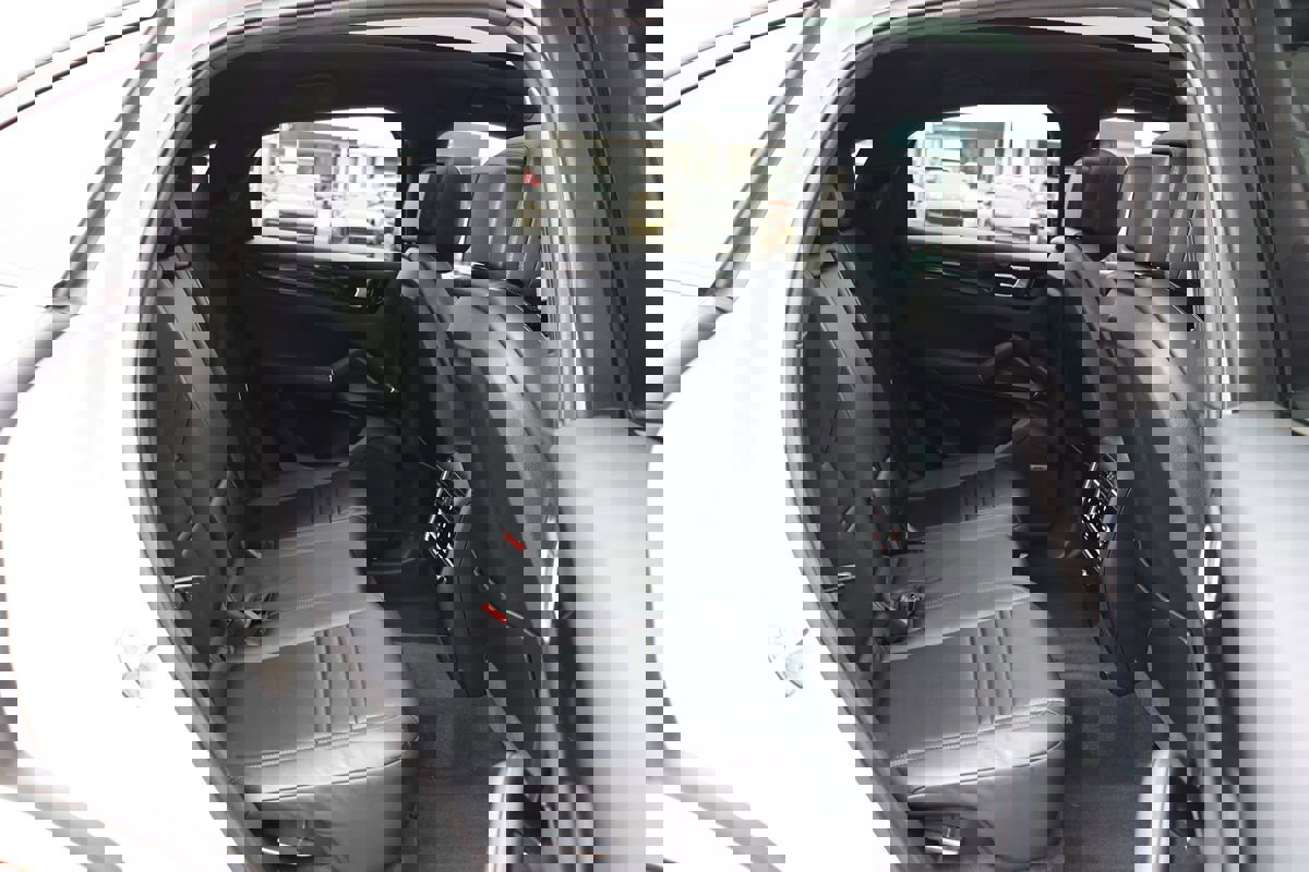 Used 2021 Porsche Cayenne Coupe image 44