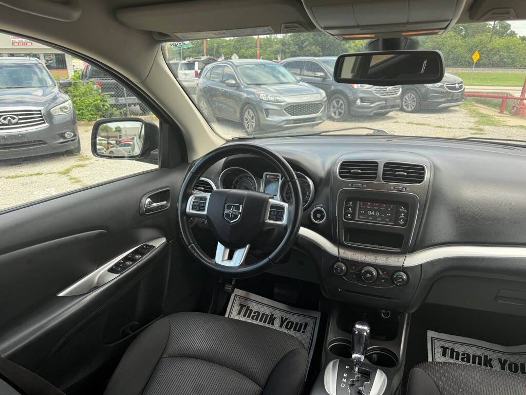 Used 2018 Dodge Journey SE w/ Popular Equipment Group FWD image 19