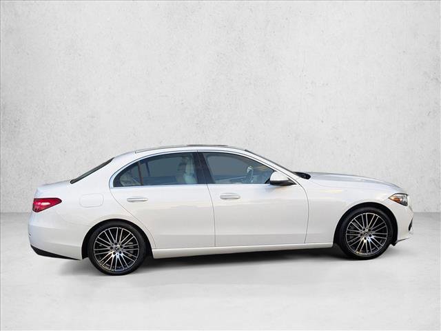 Used 2022 Mercedes-Benz C 300 Sedan image 4