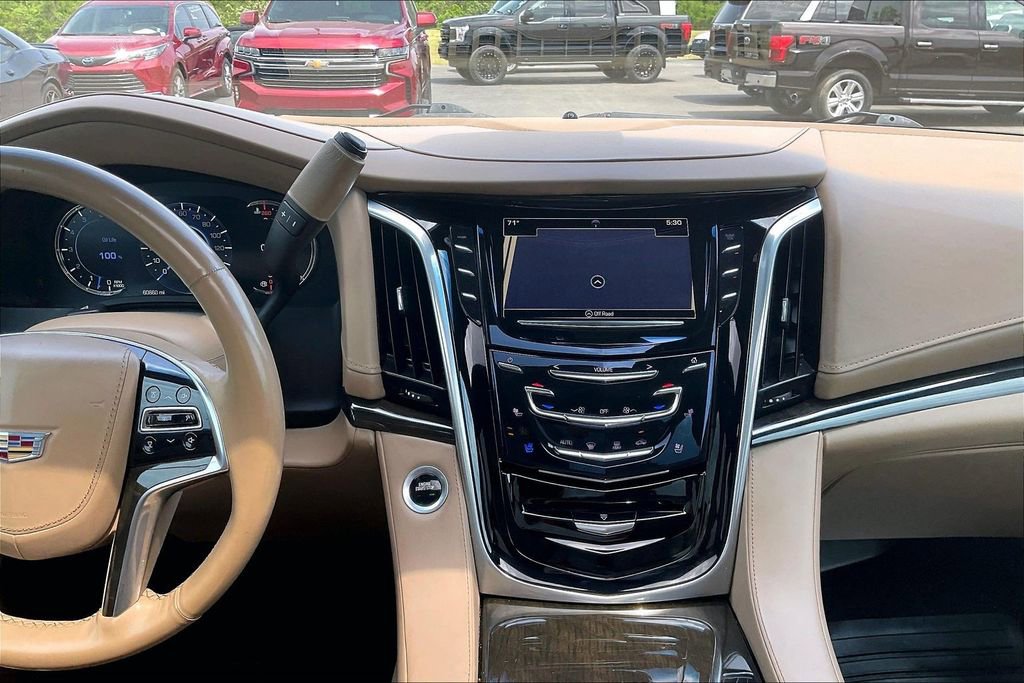Used 2019 Cadillac Escalade ESV Platinum AWD/4WD image 12