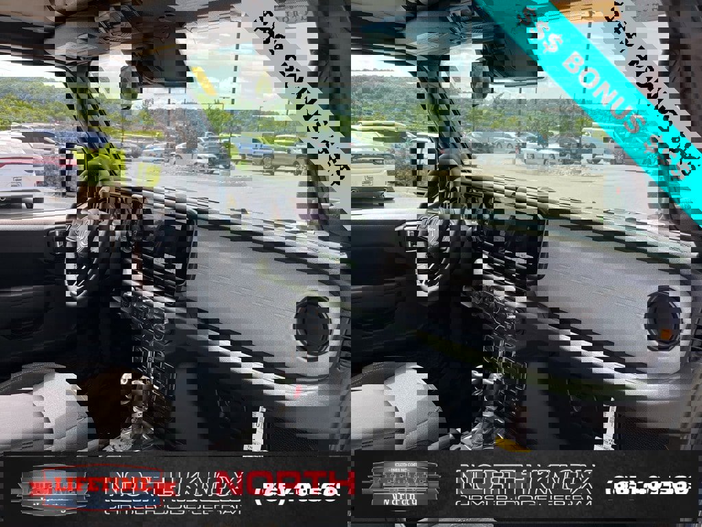 New 2025 Jeep Gladiator Sport image 27