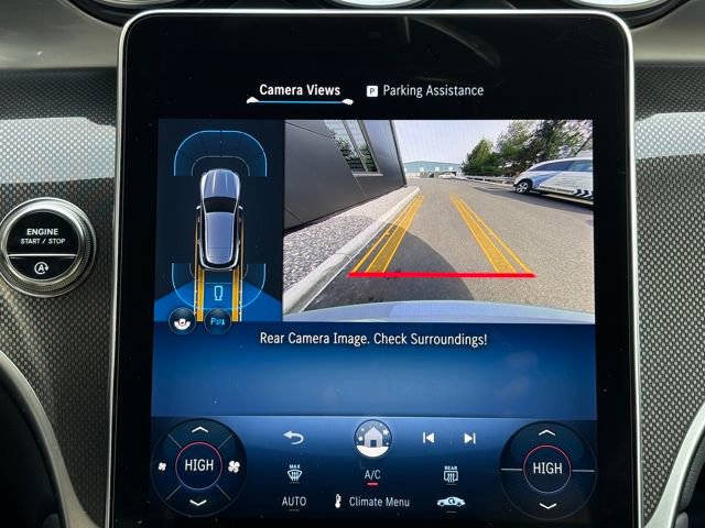 Used 2025 Mercedes-Benz GLC 300 4MATIC image 33