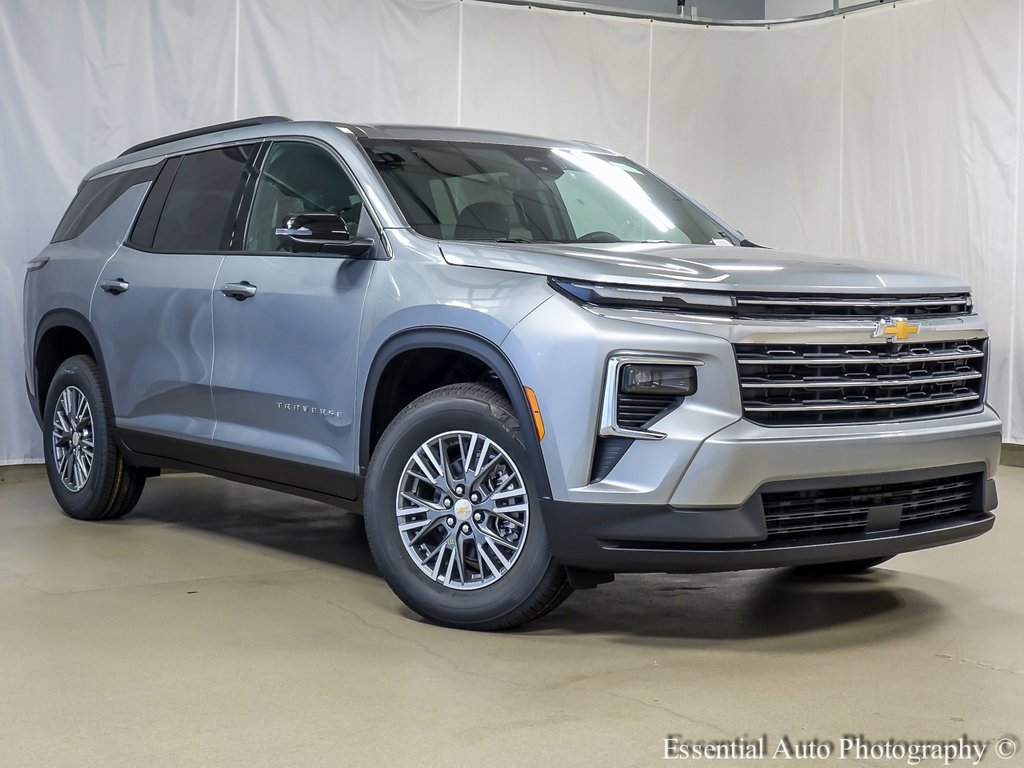 New 2026 Chevrolet Traverse LT w/ Driver Confidence Package image 2