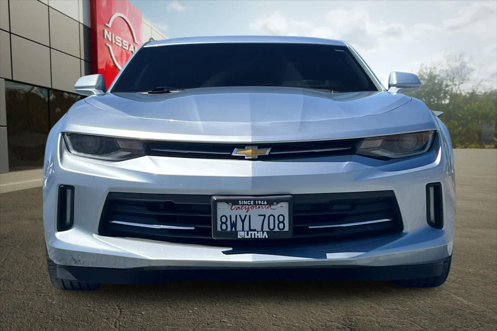 Used 2017 Chevrolet Camaro LT RWD image 11