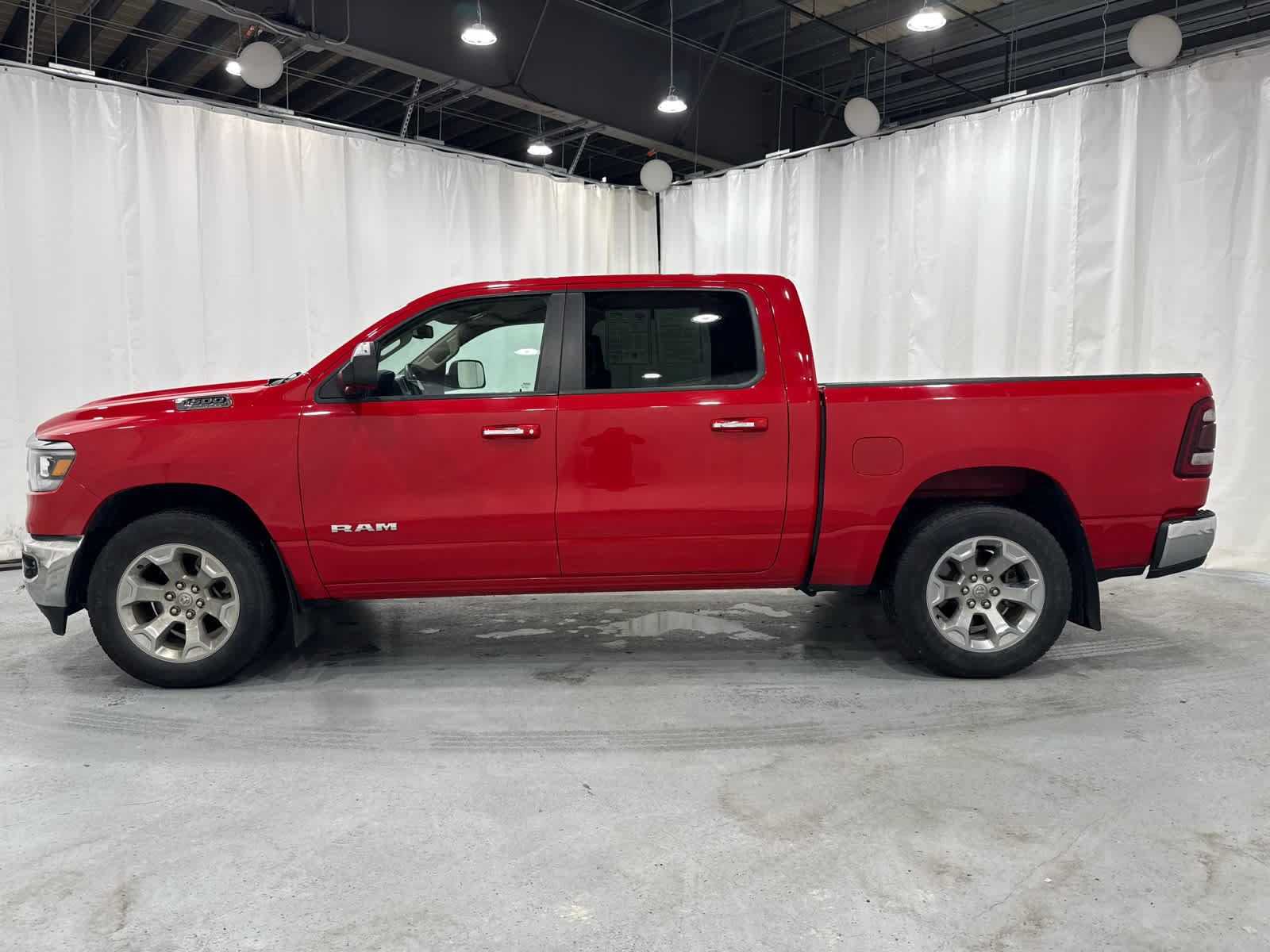Used 2019 RAM 1500 Big Horn AWD/4WD image 2