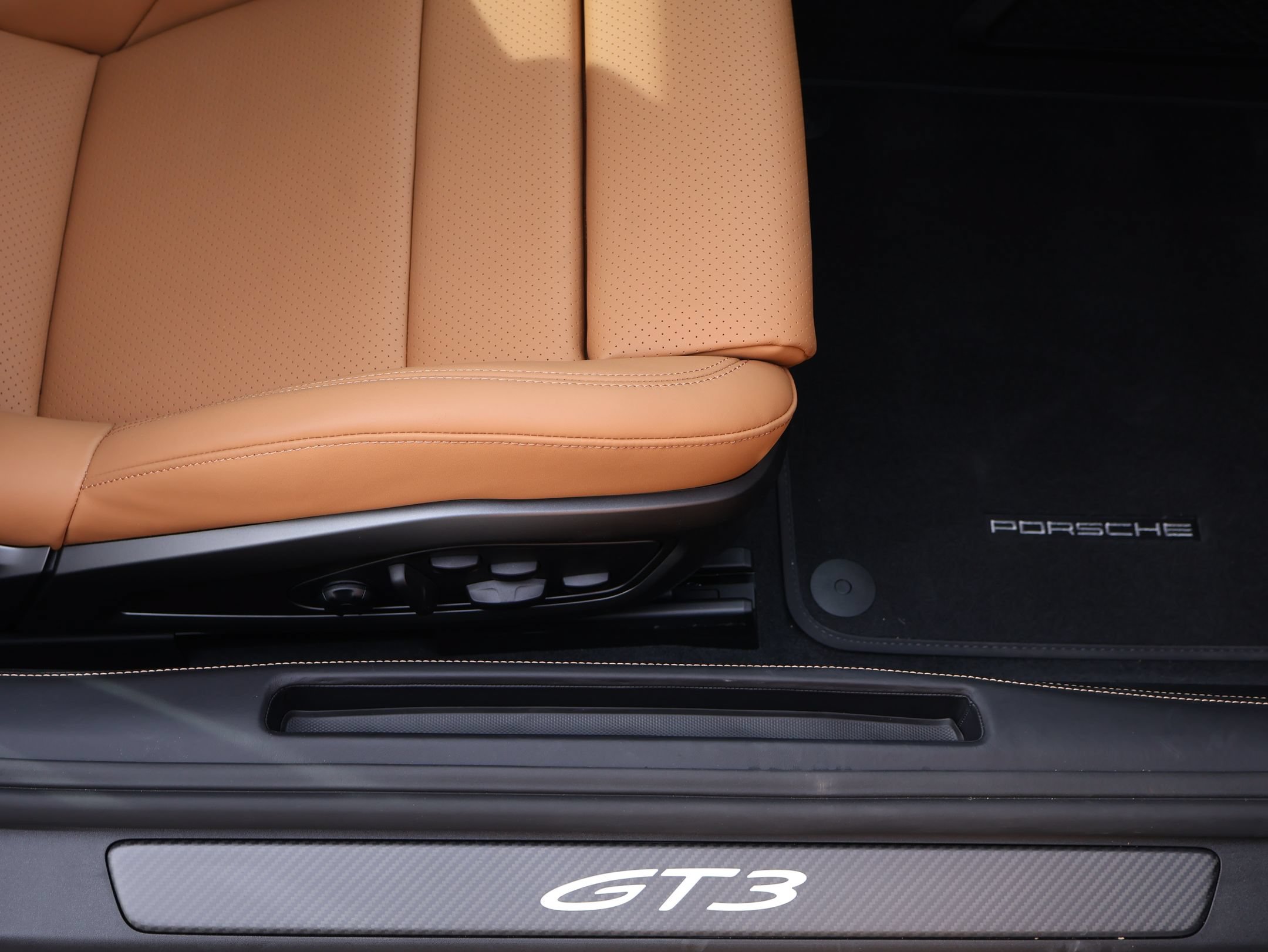 Certified 2026 Porsche 911 GT3 RWD image 30