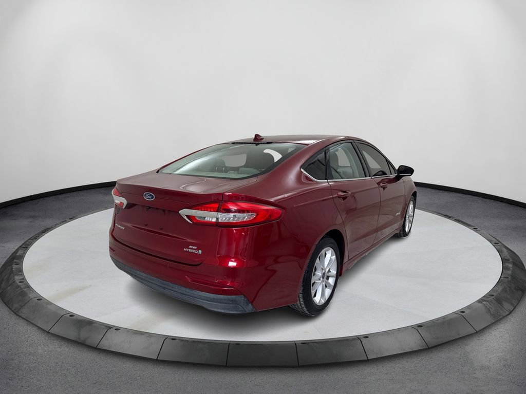 Used 2019 Ford Fusion SE image 5
