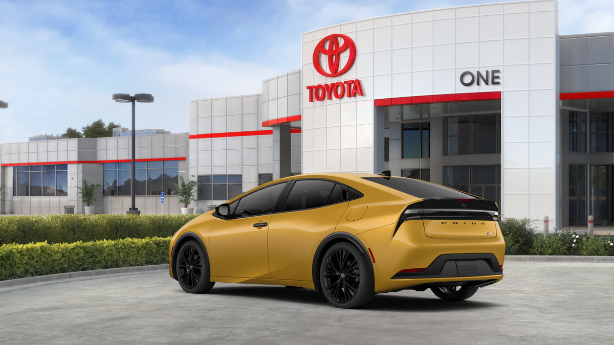 New 2027 Toyota Prius Plug-In Hybrid FWD image 46