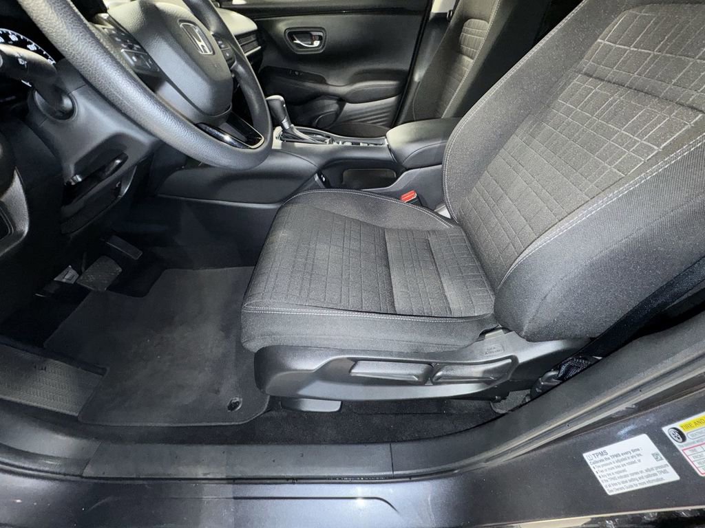 Used 2023 Honda HR-V LX image 19